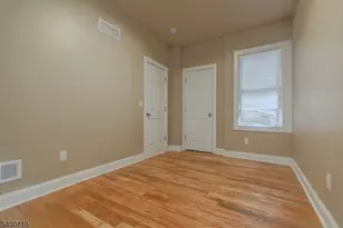 882 S 14th St, Newark, NJ 07108 - Photo 7