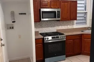 101 Avenue F, Bayonne, NJ 07002 - Photo 9