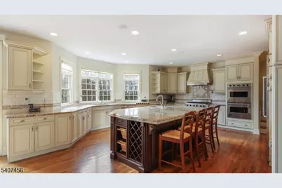 1 Hayduk Dr, Edison Twp., NJ 08820 - Photo 15