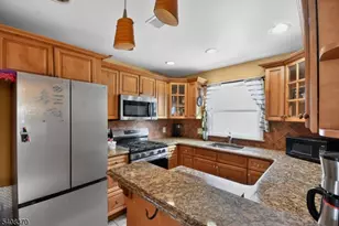 136 W Lincoln Ave, Rahway, NJ 07065 - Photo 11