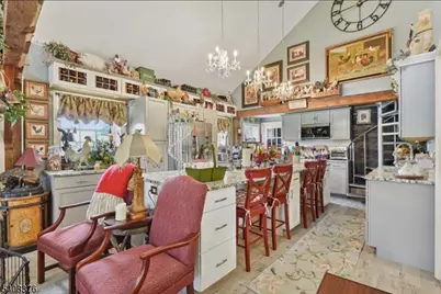 284 W Mill Rd, Washington Township, NJ 07853 - Photo 5