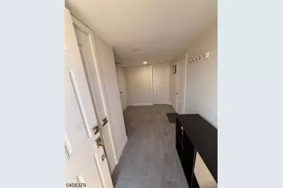 1065 Liberty Ave, Union Township, NJ 07083 - Photo 11