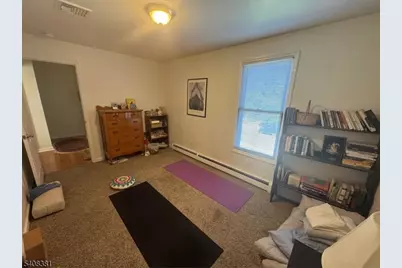 27 Broad St, Flemington, NJ 08822 - Photo 13