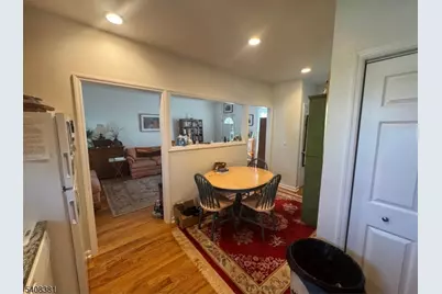 27 Broad St, Flemington, NJ 08822 - Photo 9