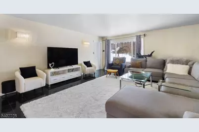 29 Dogwood Trl, Hardyston Township, NJ 07460 - Photo 13