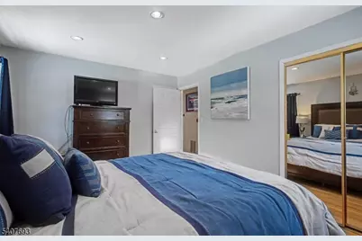 5 Downstream Dr, Mount Olive, NJ 07836 - Photo 11