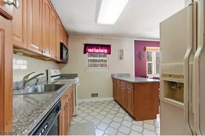 5 Downstream Dr, Mount Olive, NJ 07836 - Photo 7