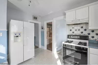 4 Center Ave, Morris Township, NJ 07960 - Photo 9