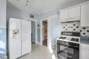 4 Center Ave, Morris Township, NJ 07960 - Photo 9