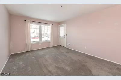 27 Loch Ln, Roxbury Township, NJ 07852 - Photo 15