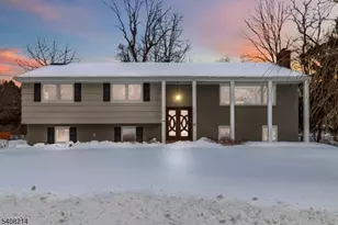 59 Sun Valley Way, Morris Plains, NJ 07950 - Photo 1