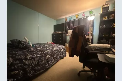 135 Jay Ave, Lyndhurst Township, NJ 07071 - Photo 5