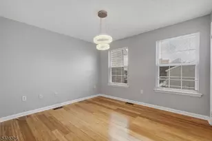 264 Matthews Drive, Newark, NJ 07103 - Photo 11