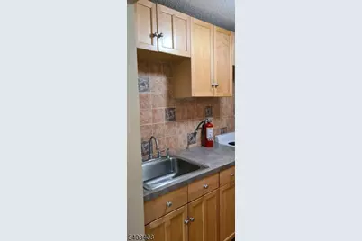 28 W Elizabeth Ave, Linden, NJ 07036 - Photo 17