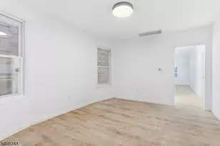 528 S 13th St, Newark, NJ 07103 - Photo 9