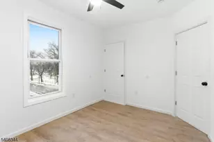 528 S 13th St, Newark, NJ 07103 - Photo 17