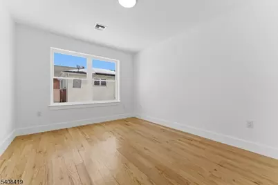 918 Bower St, Linden, NJ 07036 - Photo 17