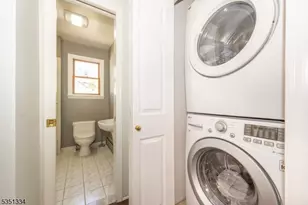 53 Laurel Dr, Wayne, NJ 07470 - Photo 21