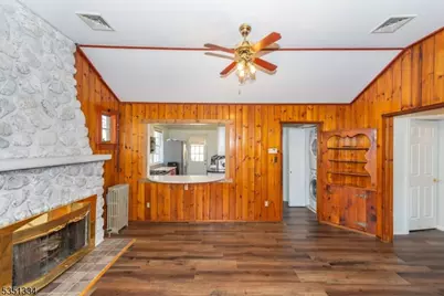 53 Laurel Dr, Wayne, NJ 07470 - Photo 9