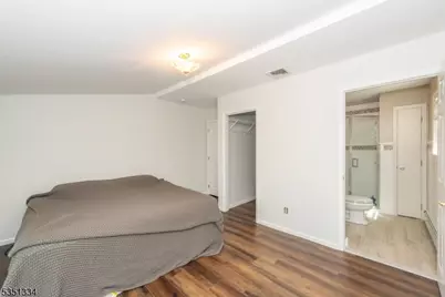 53 Laurel Dr, Wayne, NJ 07470 - Photo 17