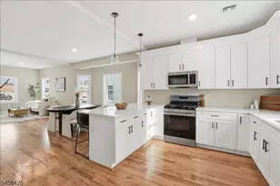 16 White Terrace, Newark, NJ 07108 - Photo 7