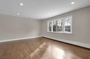 12 Roosevelt Ave, East Hanover Township, NJ 07936 - Photo 9