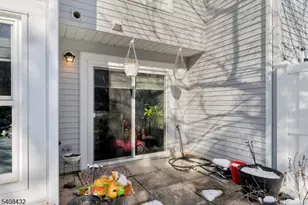 130 Magee Ct, East Brunswick Township, NJ 08816 - Photo 25