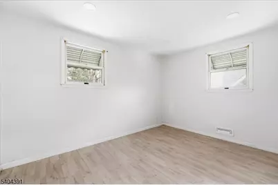 35-37 Montclair Ave, Clifton, NJ 07011 - Photo 5