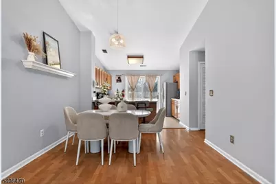 68 Westchester Ter, Clinton Township, NJ 08801 - Photo 5