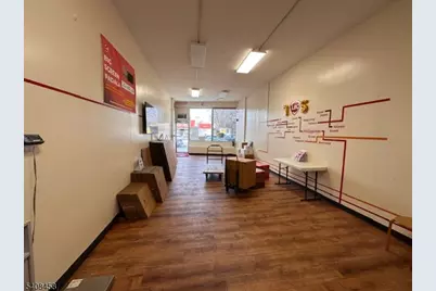 185 N Washington Ave, Bergenfield, NJ 07621 - Photo 5