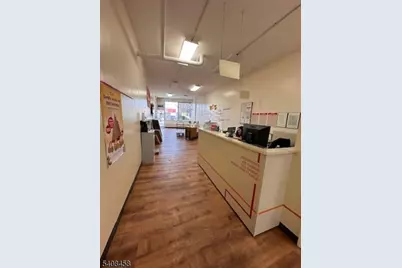 185 N Washington Ave, Bergenfield, NJ 07621 - Photo 7