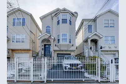 1008 E Grand St, Elizabeth, NJ 07201 - Photo 1