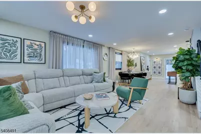 162 Brower Ave, Edison, NJ 08837 - Photo 15