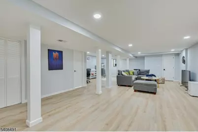 162 Brower Ave, Edison, NJ 08837 - Photo 41