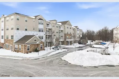 238 Luca Dr #8, Piscataway Township, NJ 08854 - Photo 29