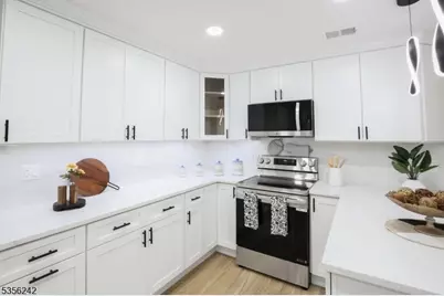 16 Wildcat Rd, Sparta Township, NJ 07871 - Photo 13