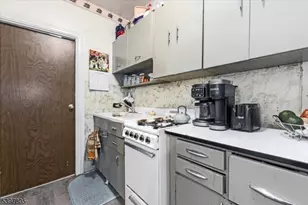 99 S Main St, Phillipsburg, NJ 08865 - Photo 9