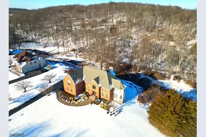107 Lambert Dr, Sparta Township, NJ 07871 - Photo 3
