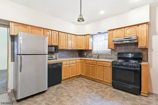 16 Murray Ave, Paterson, NJ 07501 - Photo 11