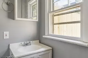 11 Hudson St, Phillipsburg, NJ 08865 - Photo 13