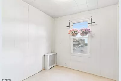 350 Greylock Pkwy, Belleville, NJ 07109 - Photo 19