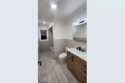 731 Lake Ave #2, Lyndhurst Township, NJ 07071 - Photo 29