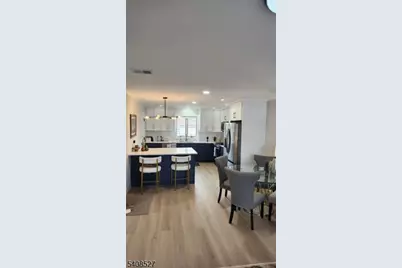 731 Lake Ave #2, Lyndhurst Township, NJ 07071 - Photo 3