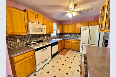34 Chanda Ct #34, Clifton, NJ 07012 - Photo 9