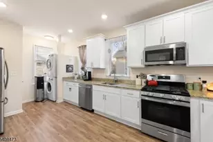 612 Magnolia Ave, Elizabeth, NJ 07206 - Photo 3