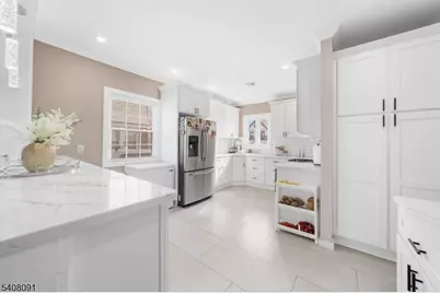 30-32 Barnard Pl, Elizabeth, NJ 07208 - Photo 5