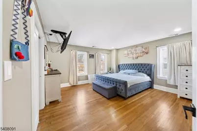 30-32 Barnard Pl, Elizabeth, NJ 07208 - Photo 11