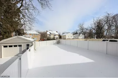 70 Everett Pl, Plainfield, NJ 07063 - Photo 27