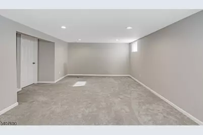 58 Brooklyn Rd, Stanhope, NJ 07874 - Photo 17