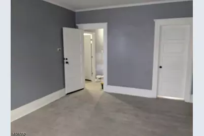 32 Vreeland Ave, Paterson, NJ 07504 - Photo 9